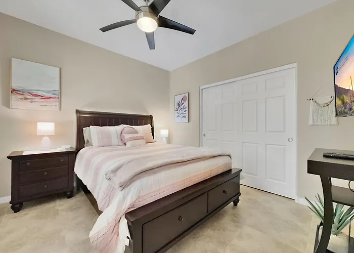 Ground Floor 2 Bdr With Garage! Heated Comm Pool! Mesa